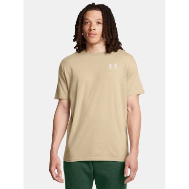 Maglietta Under Armour con logo sul petto sinistro M 1326799-300