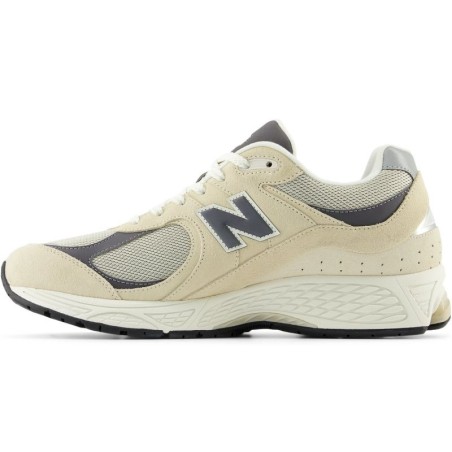 New Balance M2002RFA sports shoes