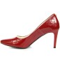 Pumps on a red lacquered stiletto W Juma