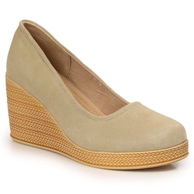 Leather pumps on the wedge Filippo W PAW339D beige