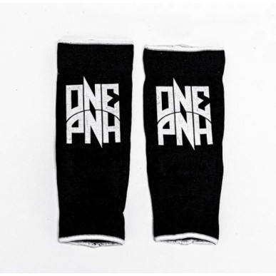 Protezione flessibile per la caviglia "ONE PUNCH" 08256-01M