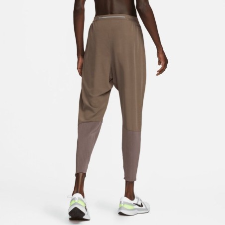 Pantaloni Nike Dri-FIT ADV AeroSwift W DM4615-004