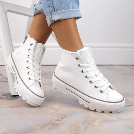 Sneakers isolate sulla piattaforma Big Star W INT1903A bianco